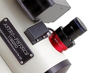 L'axe de sortie du viseur polaire est fileté pour recevoir l'adaptateur du Polemaster